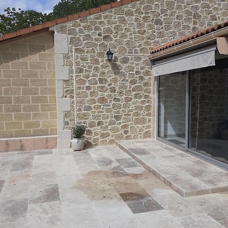 B&B Gite D'Ayran Saint-Quentin-la-Poterie Dış mekan fotoğraf